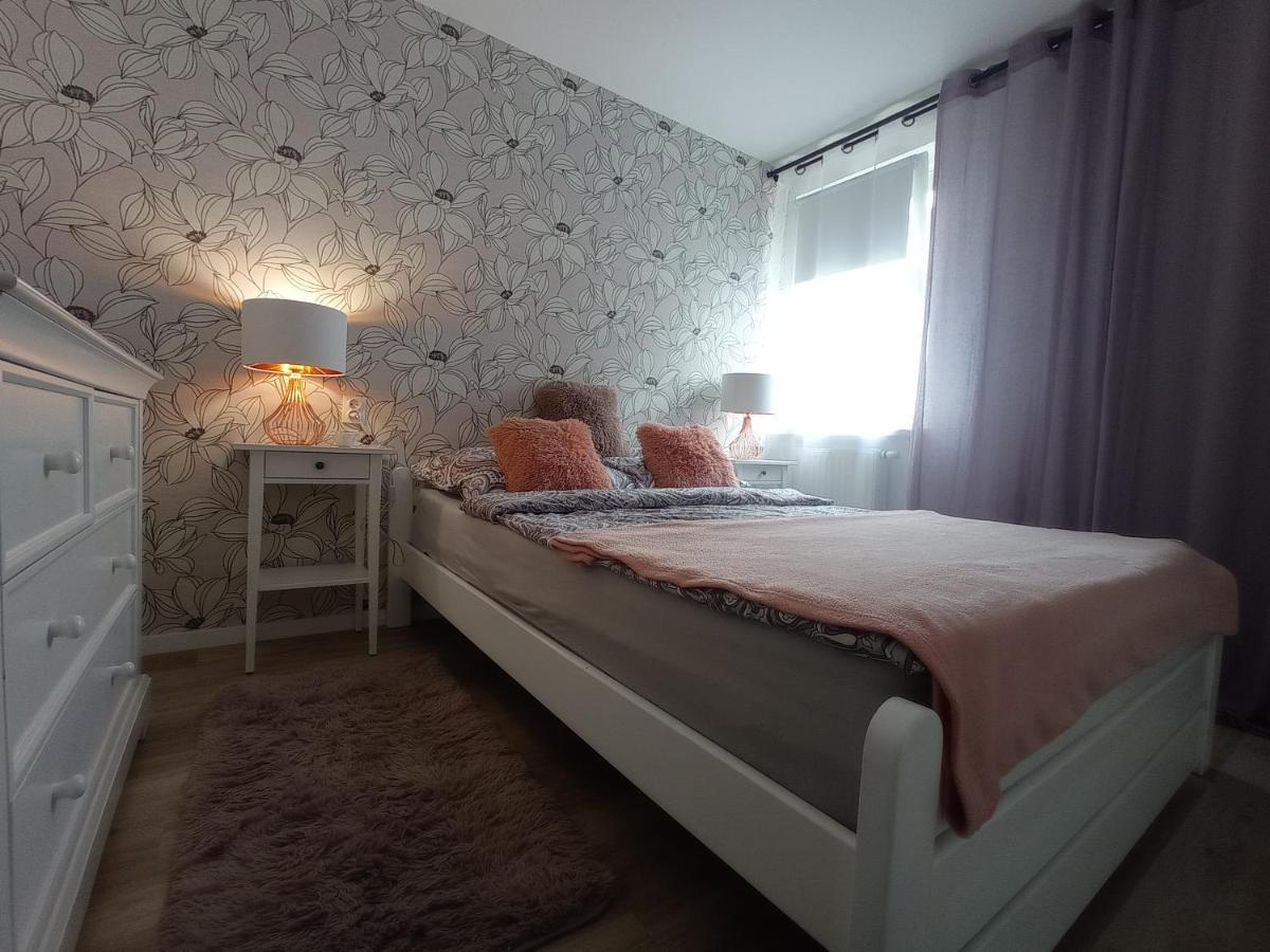 Topaz - 700 M Do Plazy - Brzezno - Azw Apartment *